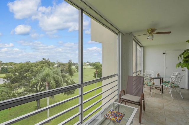 3 of 29 - 3959 Via Poinciana #503, Lake Worth, FL