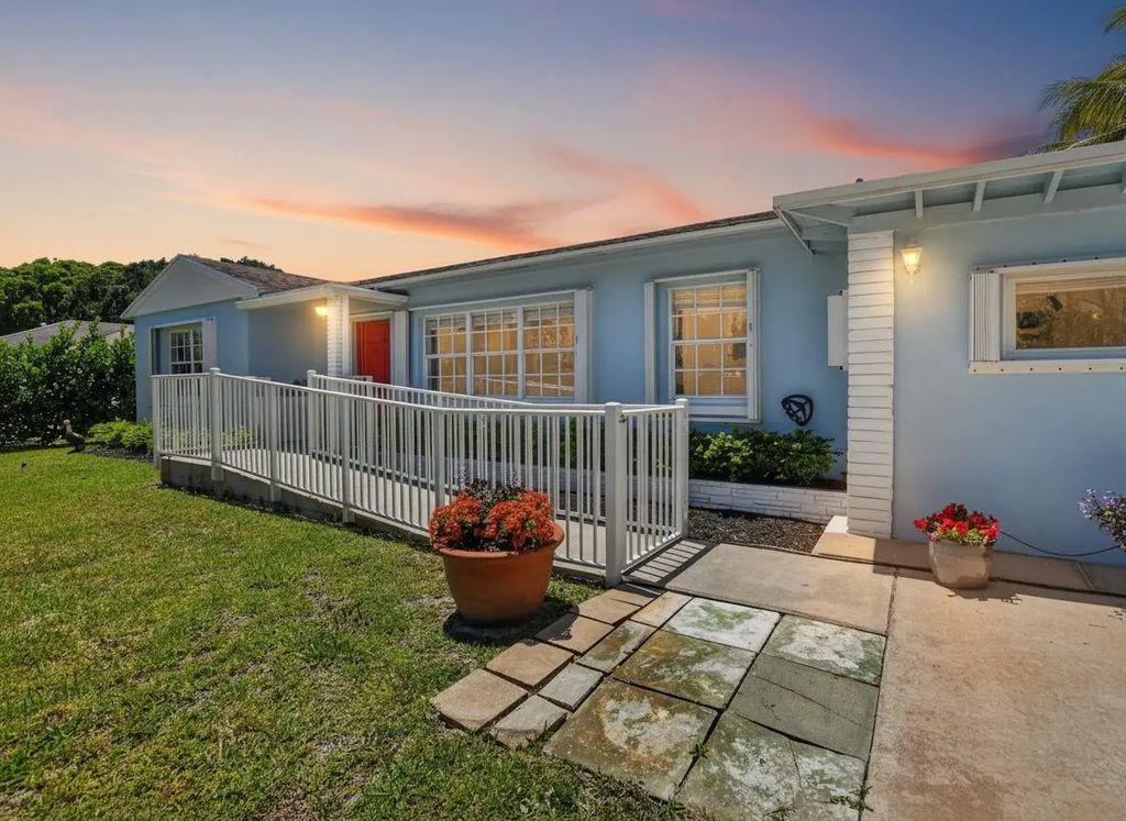 277 Nw 3rd Court, Boca Raton