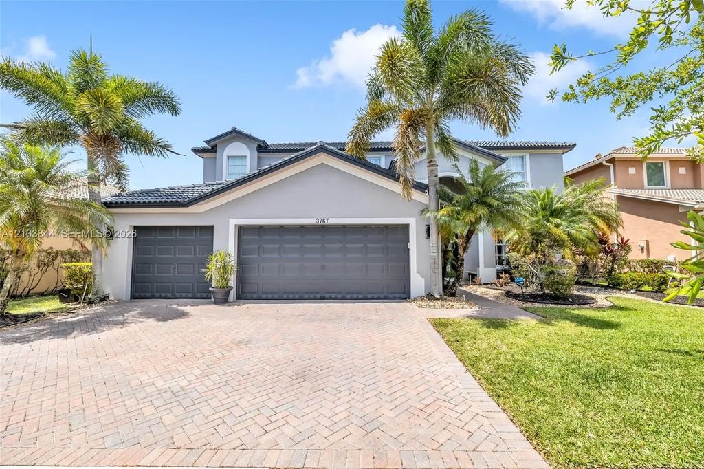 3767 W Gardenia Avenue, Weston