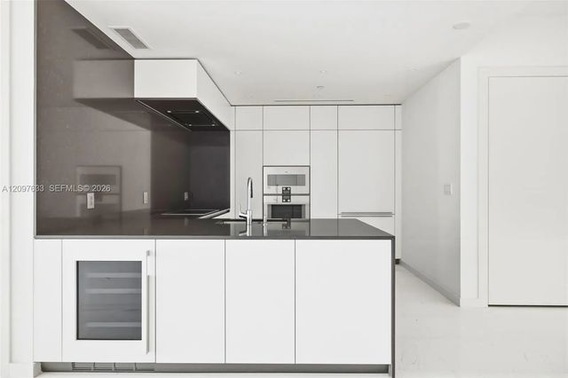 2 of 25 - 300 Biscayne Boulevard Way #1709w, Miami, FL