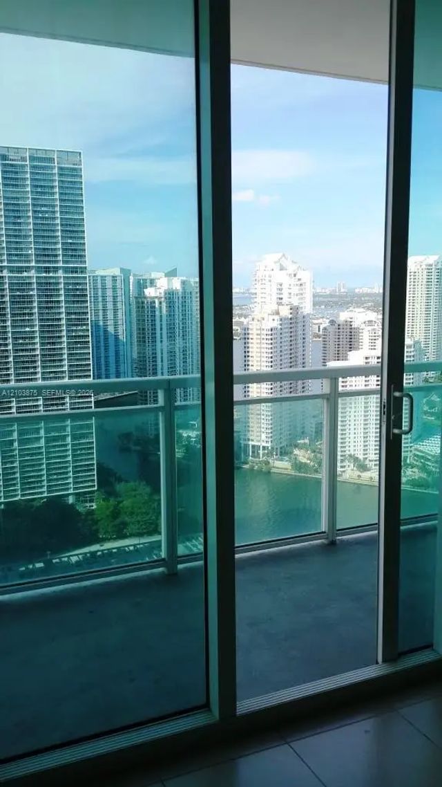 2 of 8 - 950 Brickell Bay Drive #4008, Miami, FL
