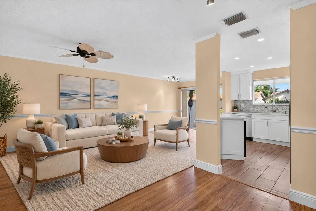2047 Discovery Circle E, Deerfield Beach