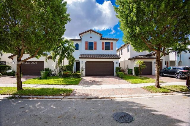 2 of 49 - 3302 W 97th Terrace, Hialeah, FL