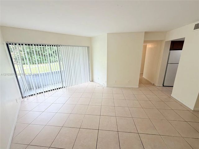 3 of 25 - 2000 N Congress Avenue #103, West Palm Beach, FL