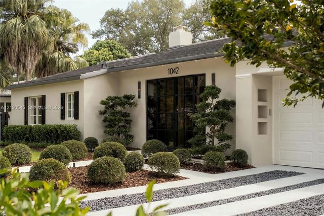 1042 Ne 95th Street, Miami Shores