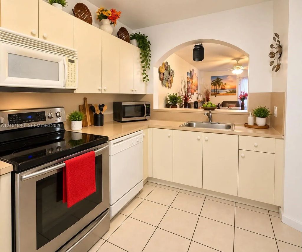 1271 Se 29th Street #104-24, Homestead