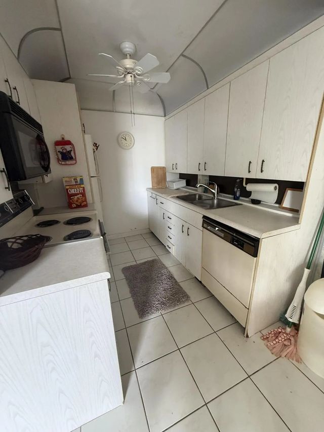 2 of 9 - 1008 Exeter A, Boca Raton, FL