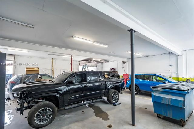 4 of 29 - 2195 Nw 27th Avenue, Miami, FL