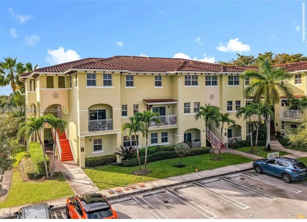 210 Nw 109th Avenue #210, Miami