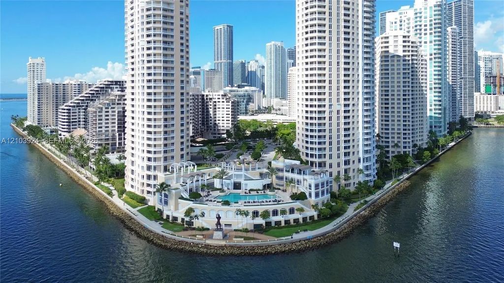 848 Brickell Key Drive #306, Miami