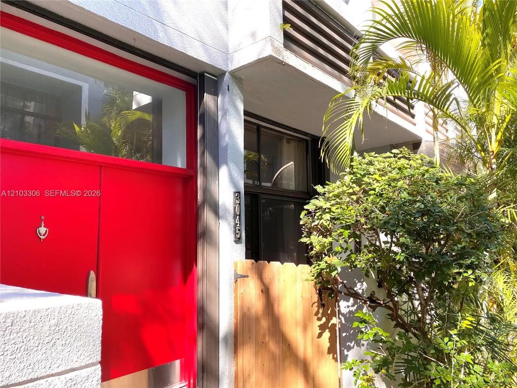 3045 Ne 183rd Lane #45, Aventura