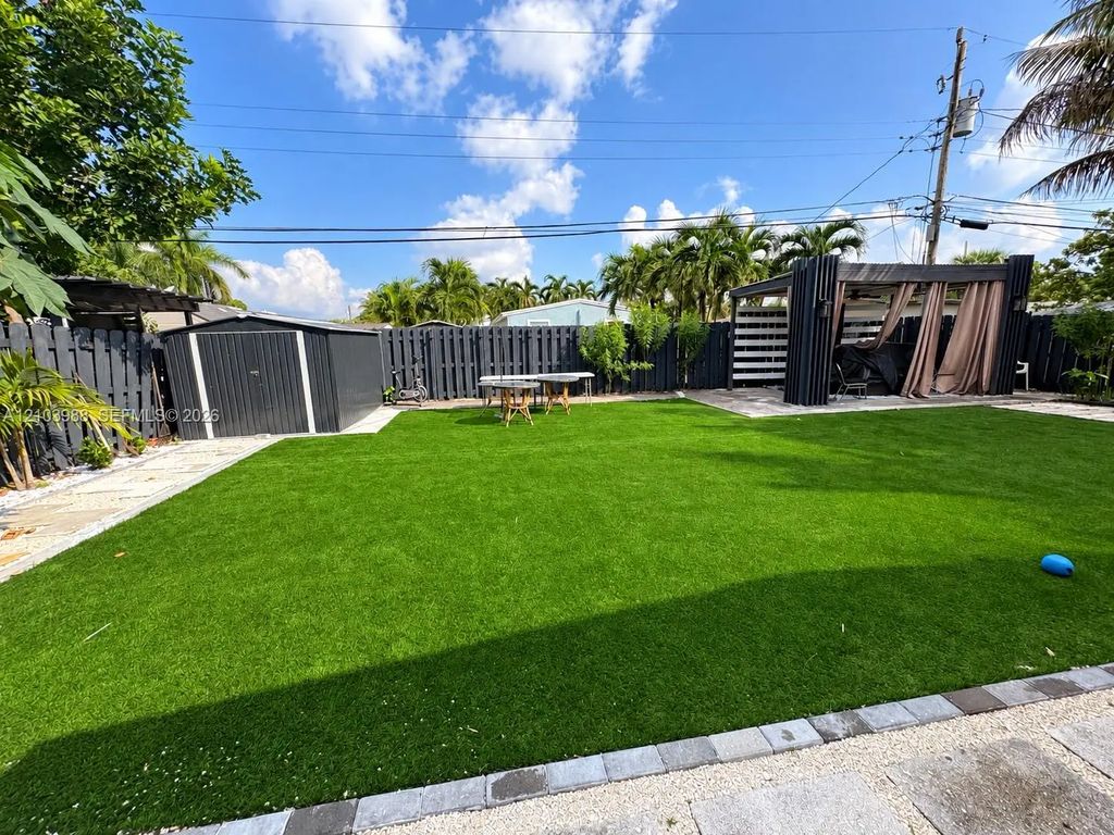 6115 Southgate Boulevard, Margate