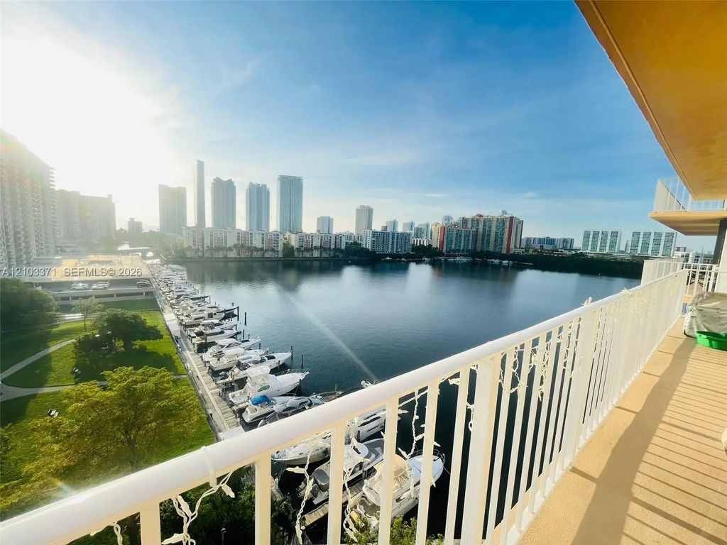 290 174th Street #1118, Sunny Isles Beach