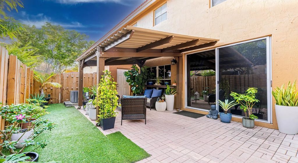 8422 Nw 140th Terrace #3603, Miami Lakes