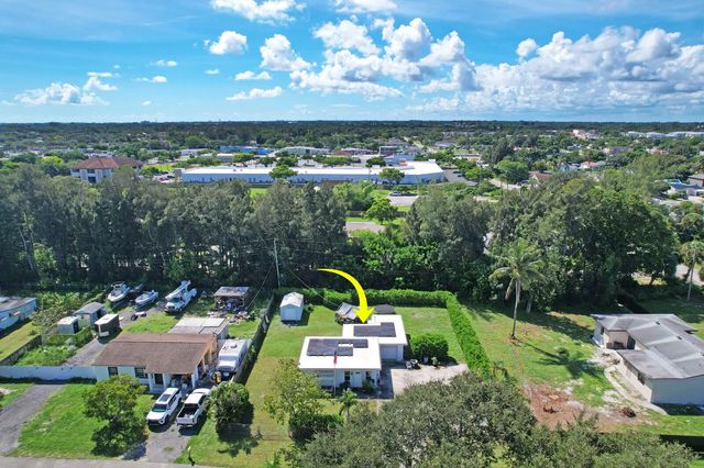 4 of 17 - 2708 Cherokee Court, West Palm Beach, FL