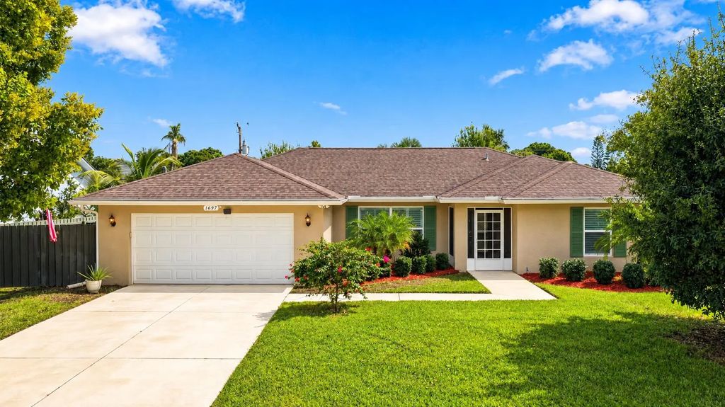 1697 Se Lorraine Street, Port St. Lucie