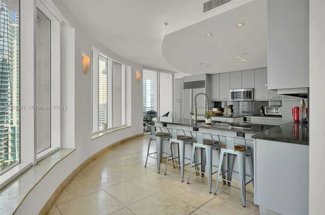 5 of 51 - 901 Brickell Key Boulevard #2204, Miami, FL