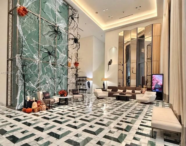 2 of 18 - 801 S Miami Avenue #4106, Miami, FL