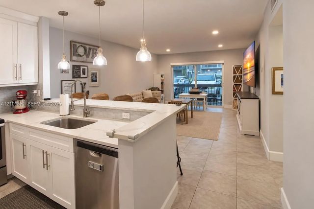 7840 Camino Real #p-110, Miami