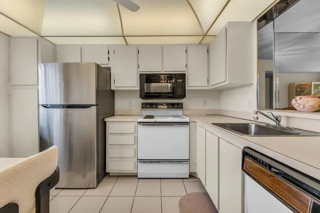 5 of 64 - 14307 Bedford Drive #306, Delray Beach, FL