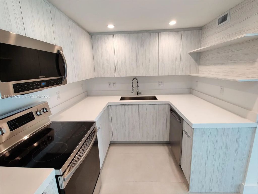3755 Ne 167th Street #23, North Miami Beach