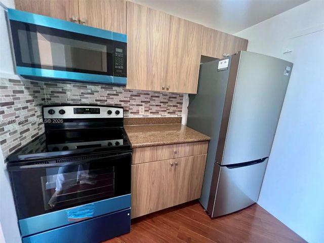 4 of 11 - 2020 Ne 135th Street #810, North Miami, FL