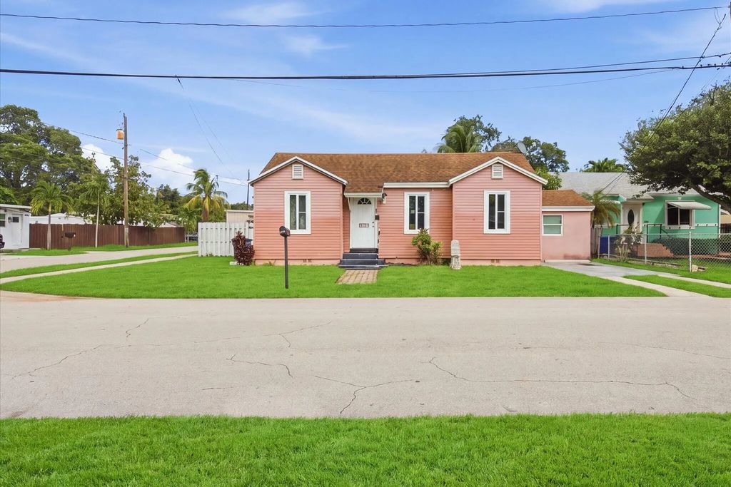 1023 N 25th Avenue, Hollywood