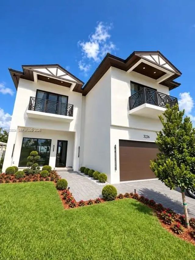3 of 62 - 3236 Sw 64th Avenue, Miami, FL