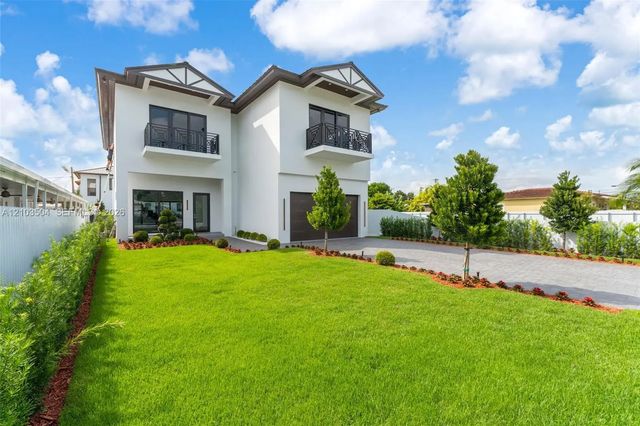 4 of 62 - 3236 Sw 64th Avenue, Miami, FL