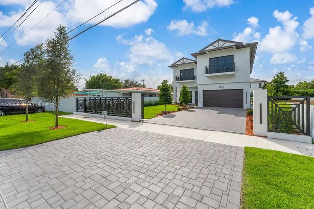 5 of 62 - 3236 Sw 64th Avenue, Miami, FL