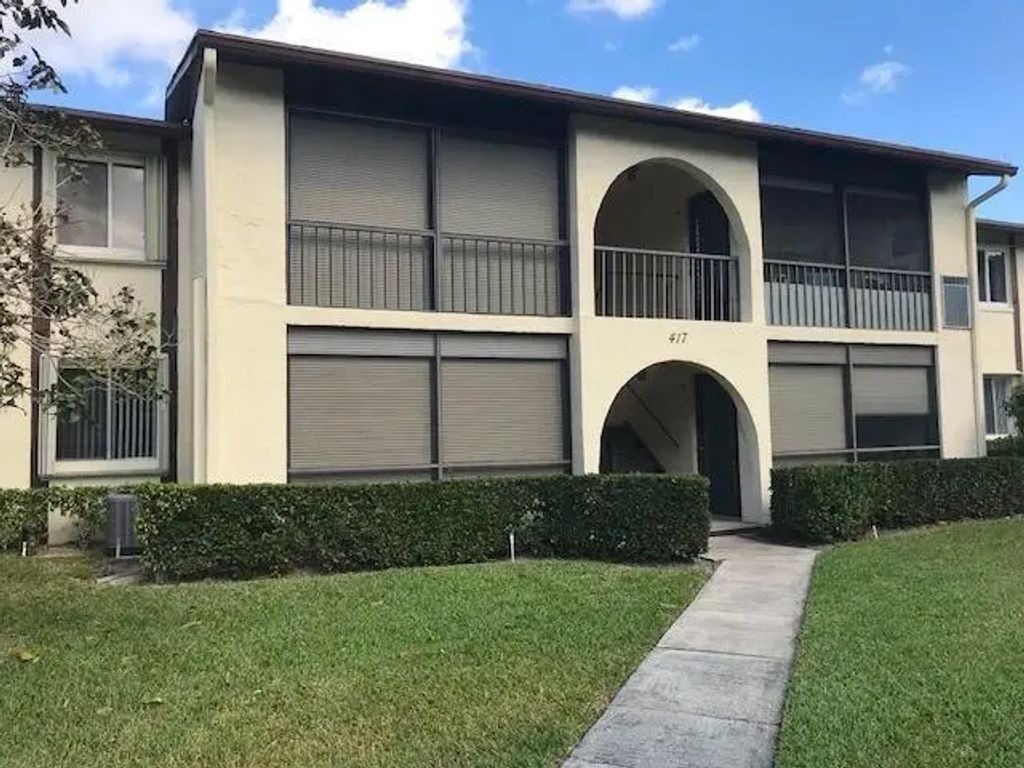 5831 Whispering Pine Way #d-2, Greenacres