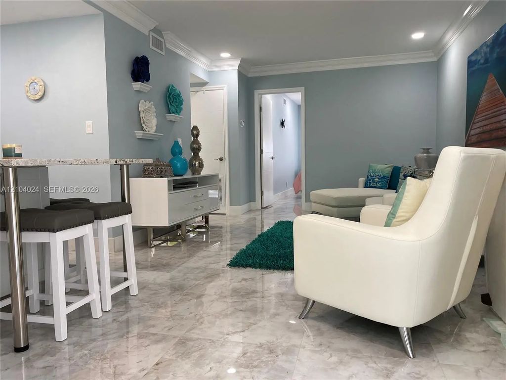 1967 S Ocean Boulevard #207, Lauderdale By The Sea
