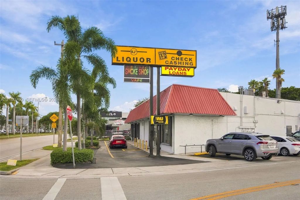 17010 S Dixie Highway, Palmetto Bay