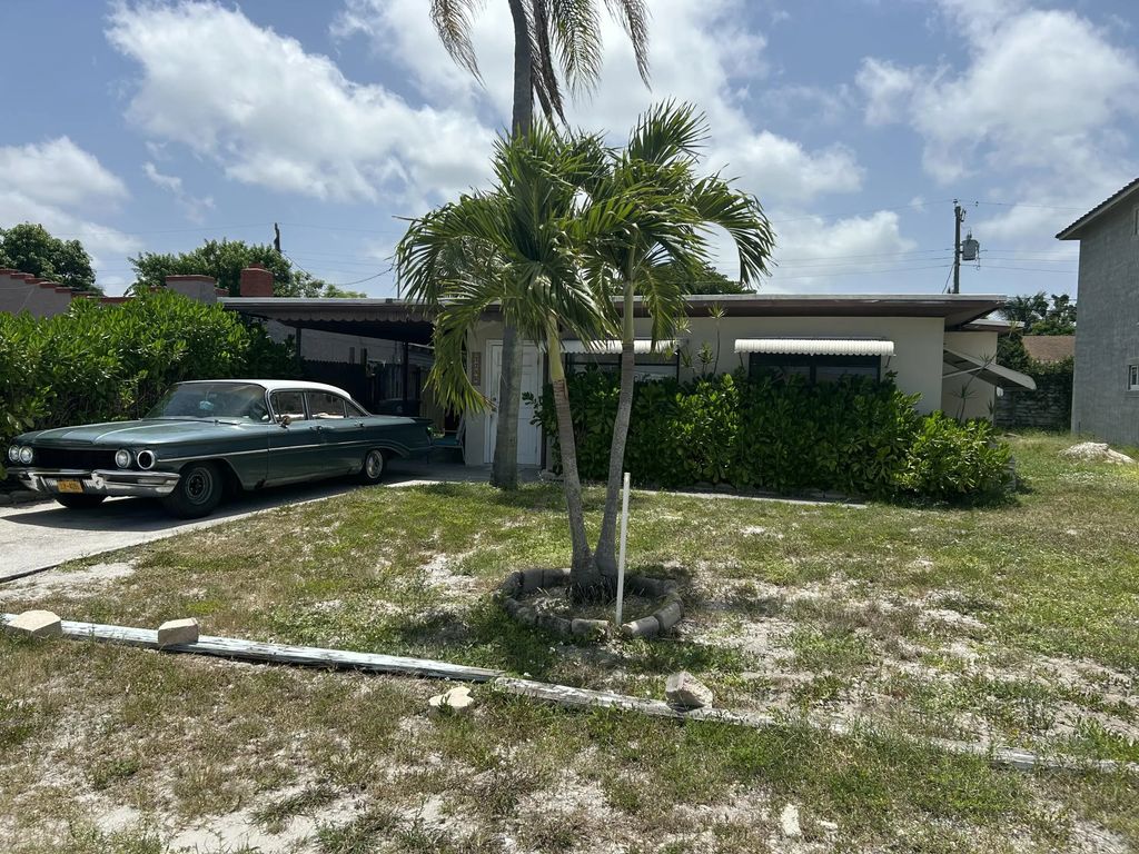 7785 Loomis Street, Lake Worth