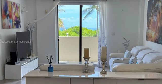 1623 Collins Avenue #220, Miami Beach