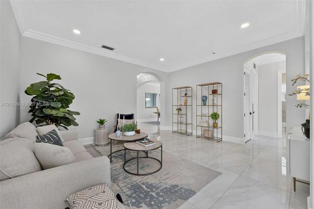 5 of 32 - 14940 Nw 89th Avenue, Miami Lakes, FL
