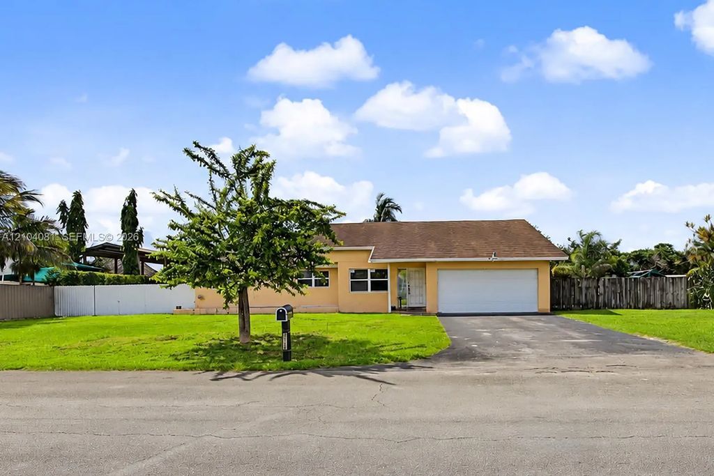 28702 Sw 163rd Court, Homestead