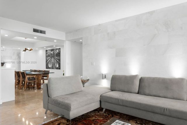 5 of 40 - 765 Crandon Boulevard #310, Key Biscayne, FL