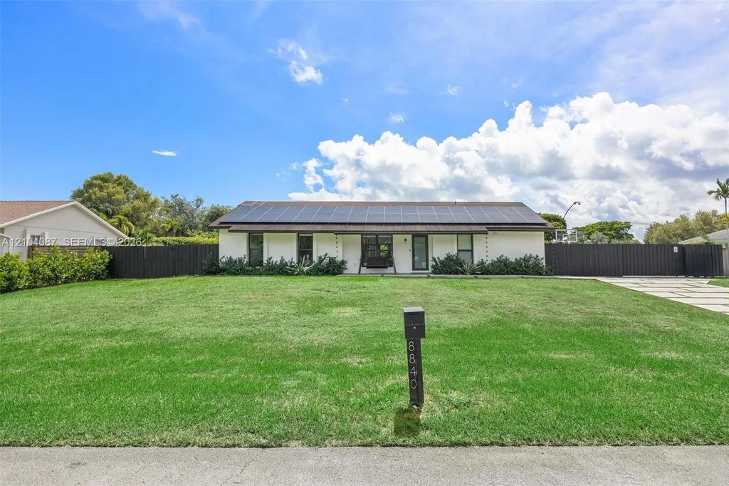 8840 Sw 181st Terrace, Palmetto Bay