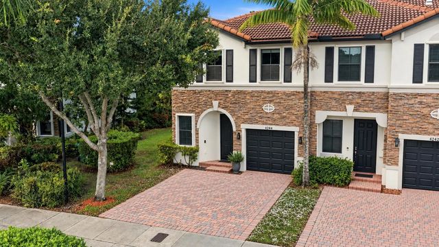 2 of 32 - 4244 Sw 164th Court, Miami, FL
