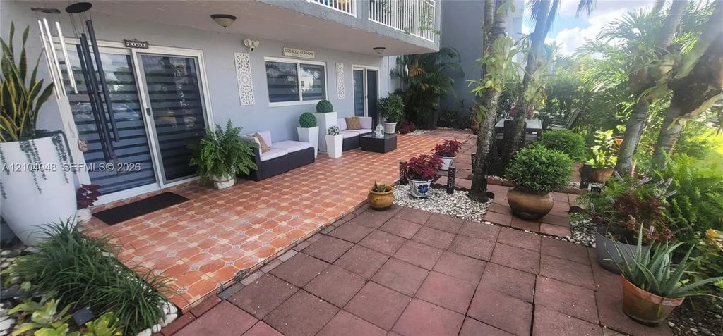 9371 Fontainebleau Boulevard #i108, Miami