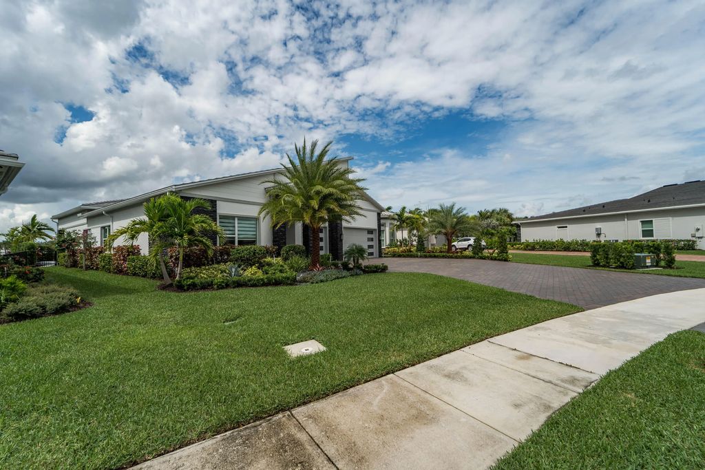 10822 Stellar Circle, Palm Beach Gardens