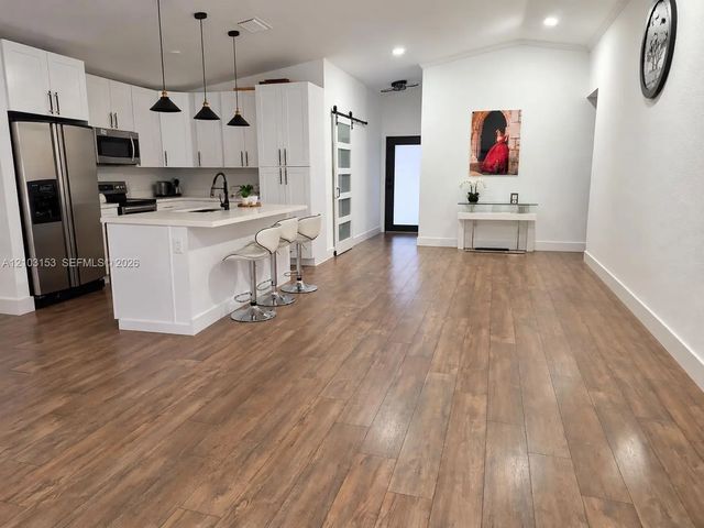 4 of 28 - 17931 Sw 115th Avenue, Miami, FL