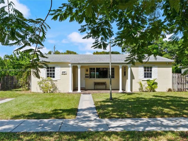 6027 Sw 15th Street, West Miami