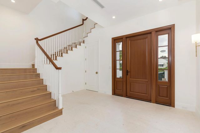 4 of 34 - 372 Franklin Road, West Palm Beach, FL
