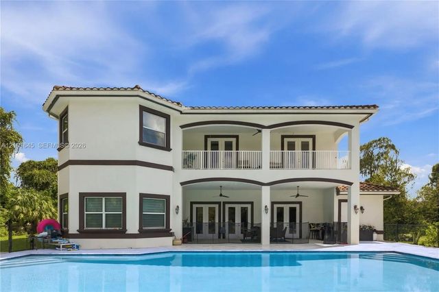 541 Sw 17th Street Sw, Naples