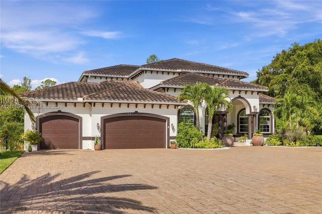 2 of 74 - 541 Sw 17th Street Sw, Naples, FL
