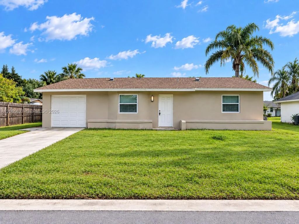 643 Sw Ivanhoe Drive, Port St. Lucie