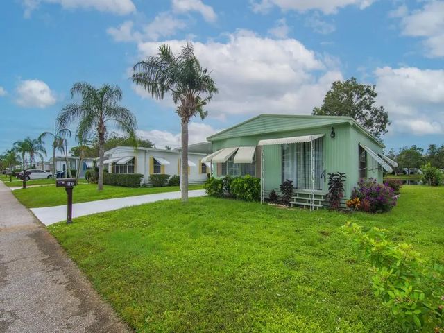 2 of 32 - 187 W Caribbean, Port St. Lucie, FL