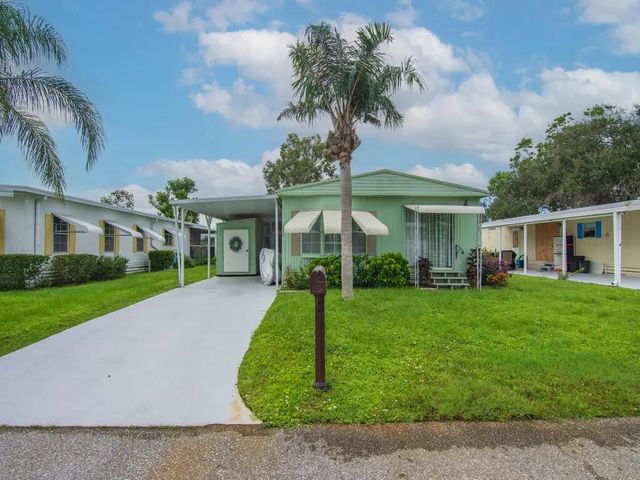 3 of 32 - 187 W Caribbean, Port St. Lucie, FL